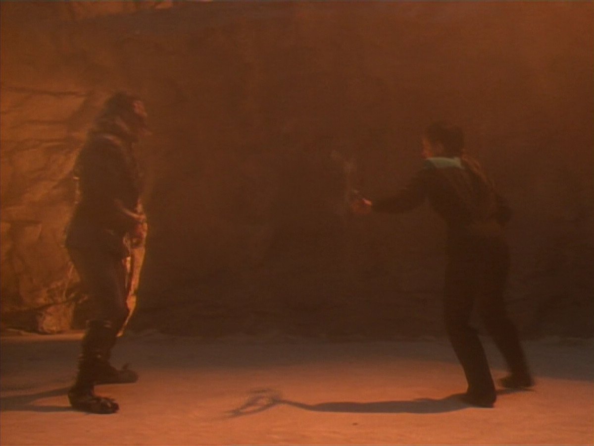 extant_StarTrekDS9_2x19-BloodOath_02005.jpg