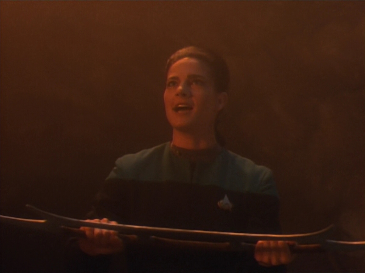 extant_StarTrekDS9_2x19-BloodOath_02013.jpg