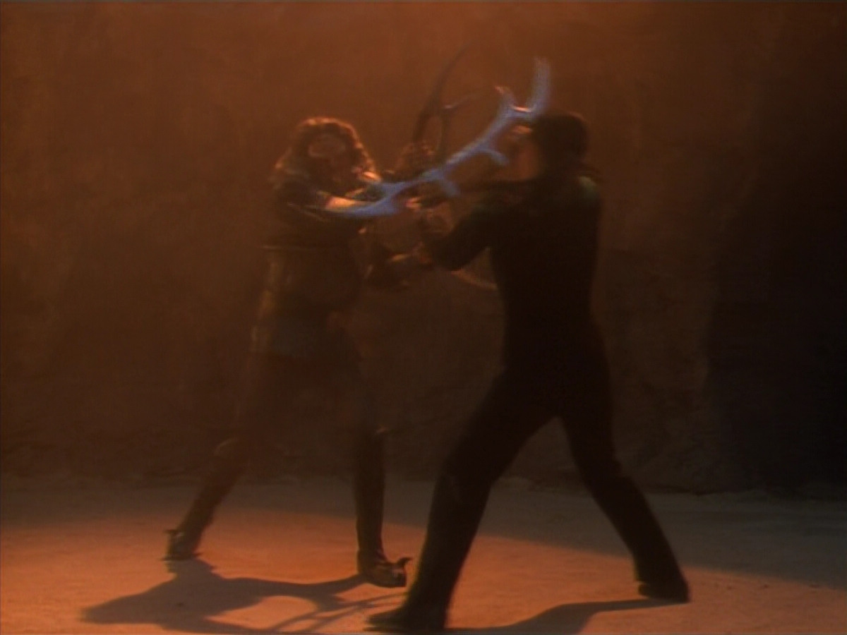 extant_StarTrekDS9_2x19-BloodOath_02054.jpg