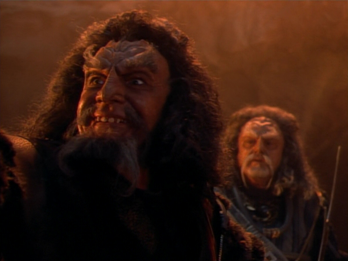 extant_StarTrekDS9_2x19-BloodOath_02114.jpg