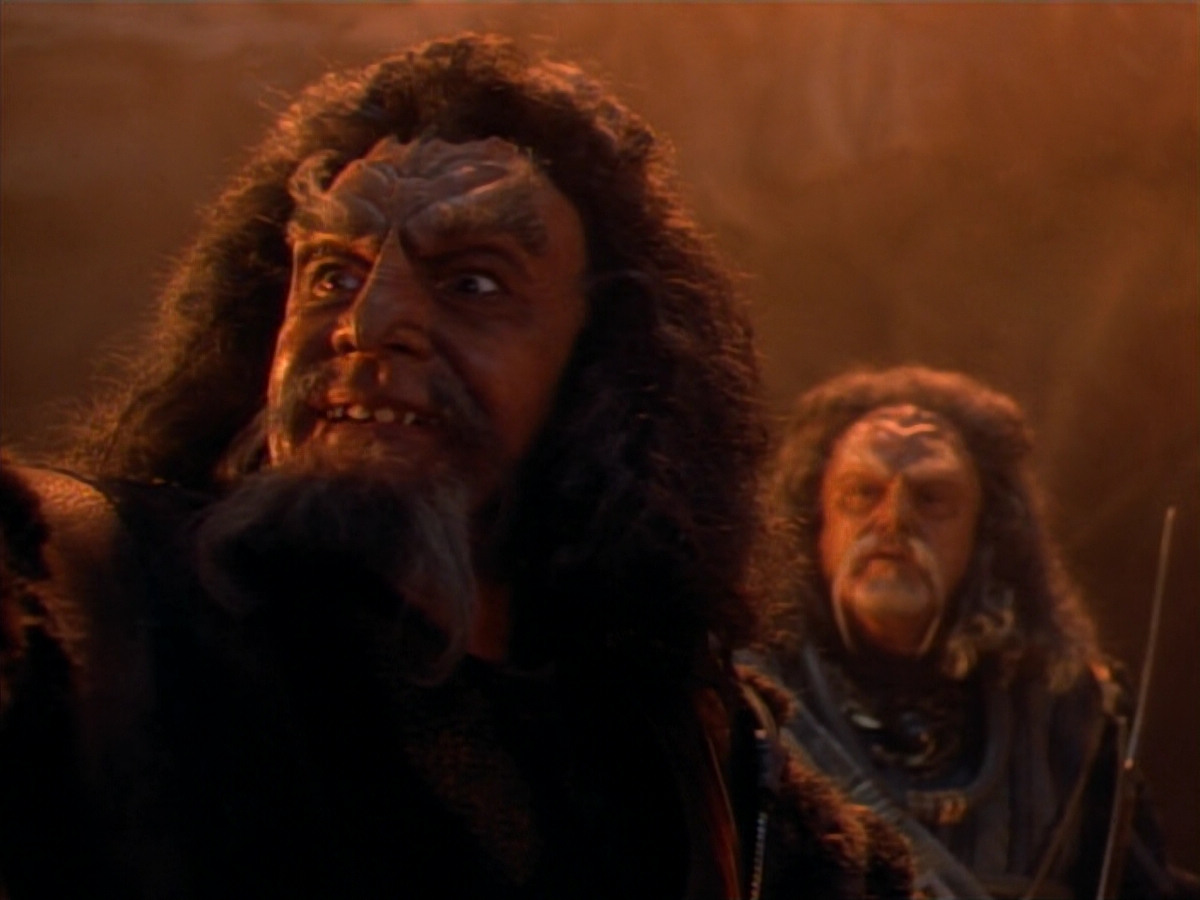 extant_StarTrekDS9_2x19-BloodOath_02115.jpg