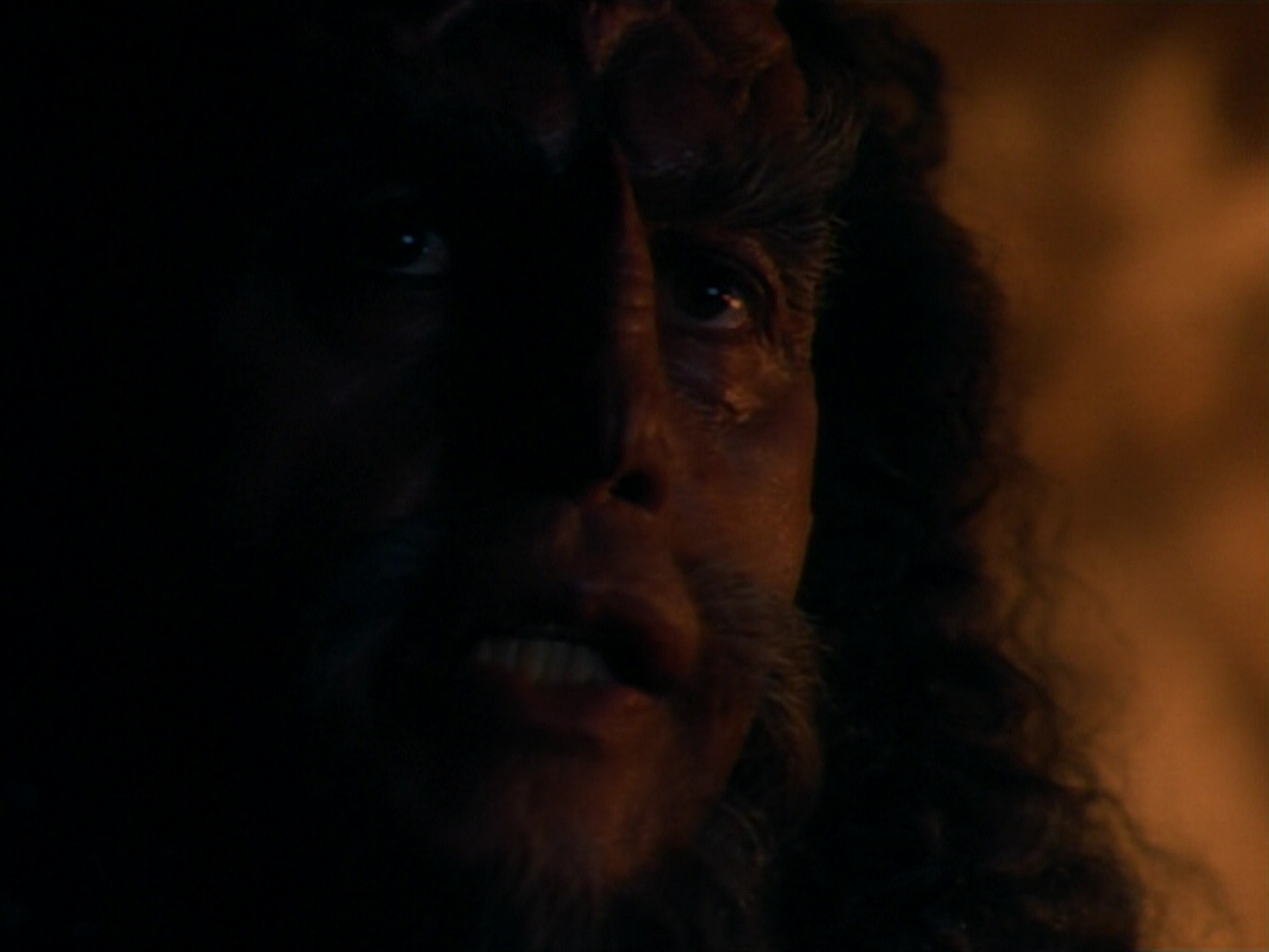 extant_StarTrekDS9_2x19-BloodOath_02116.jpg