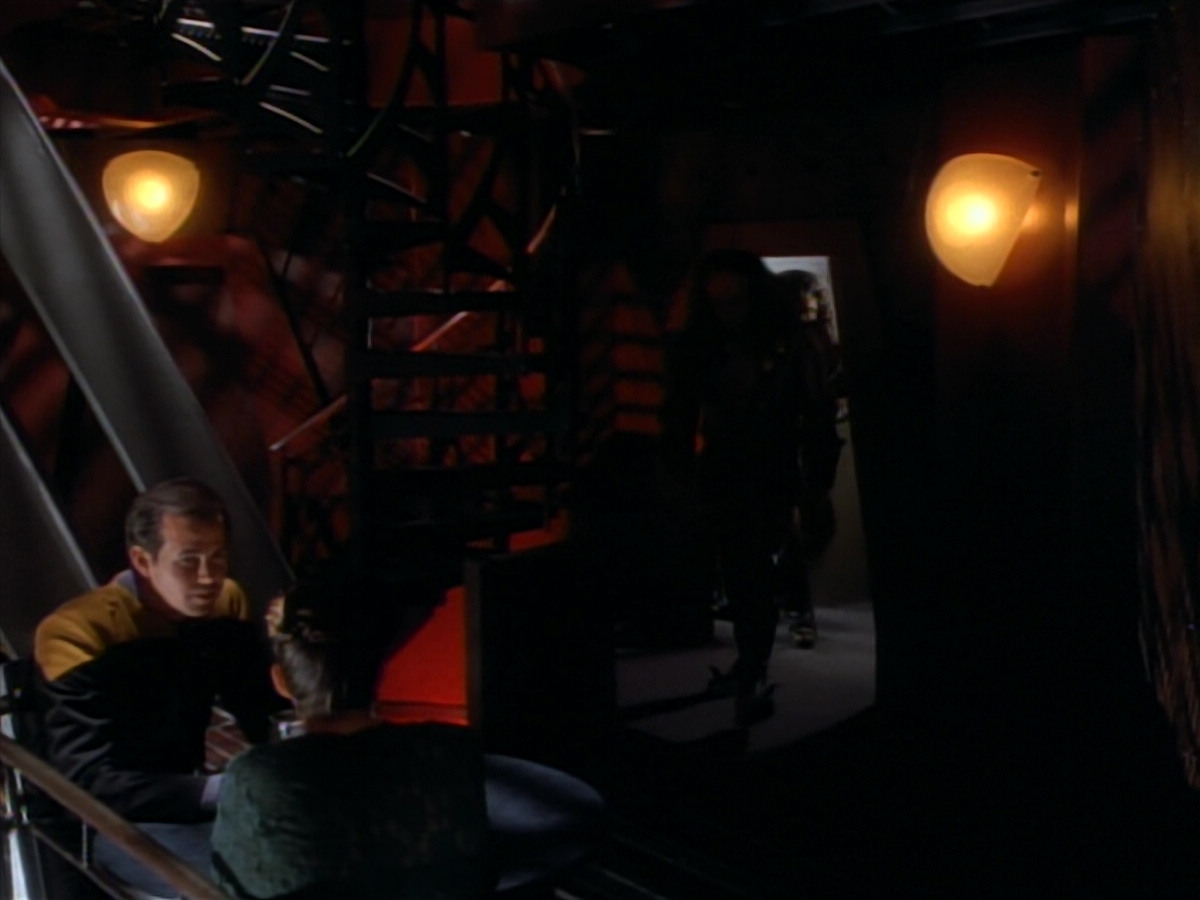 extant_StarTrekDS9_2x19-BloodOath_02136.jpg