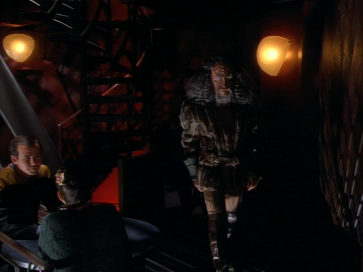 extant_StarTrekDS9_2x19-BloodOath_02139.jpg