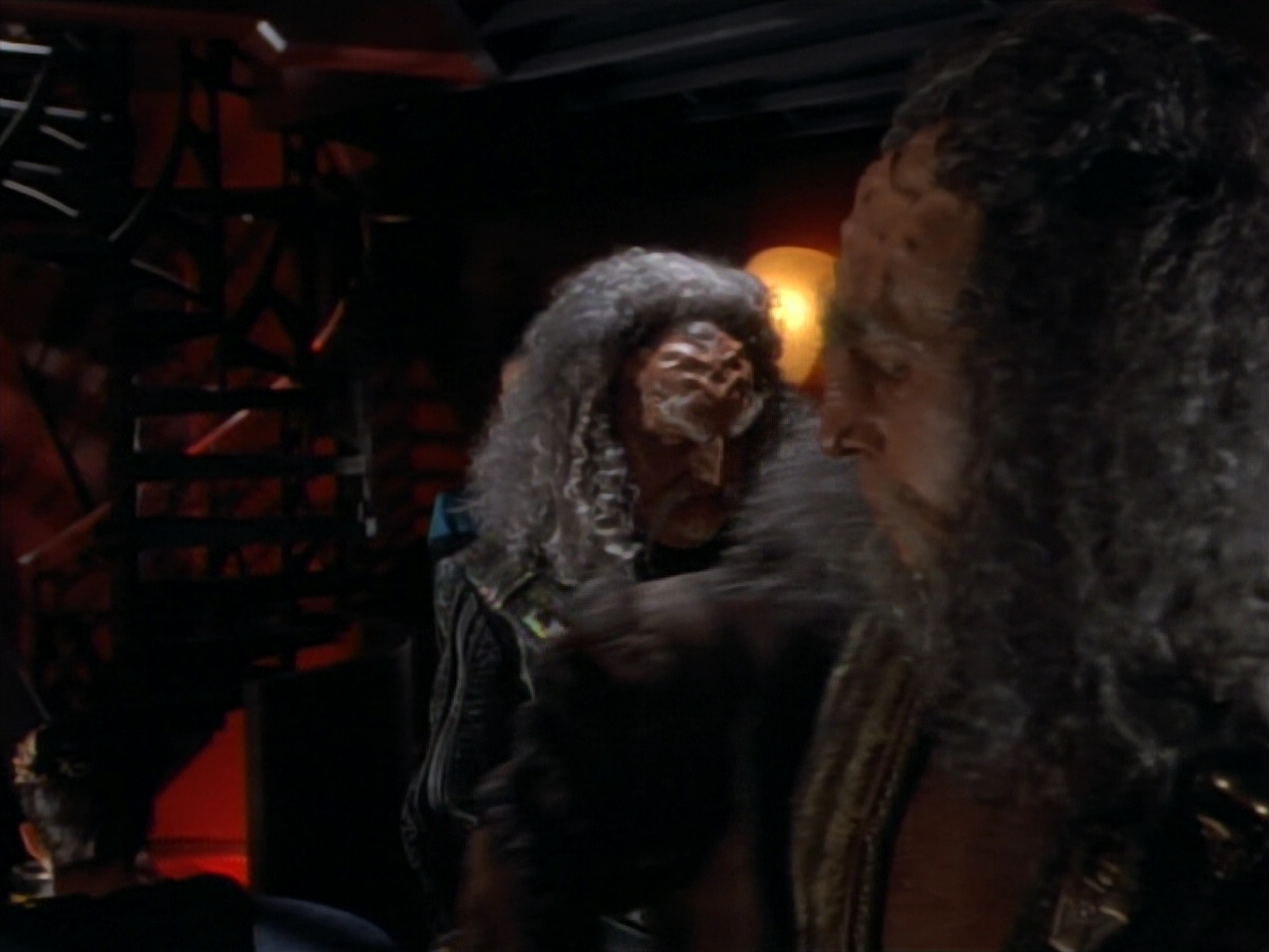 extant_StarTrekDS9_2x19-BloodOath_02163.jpg