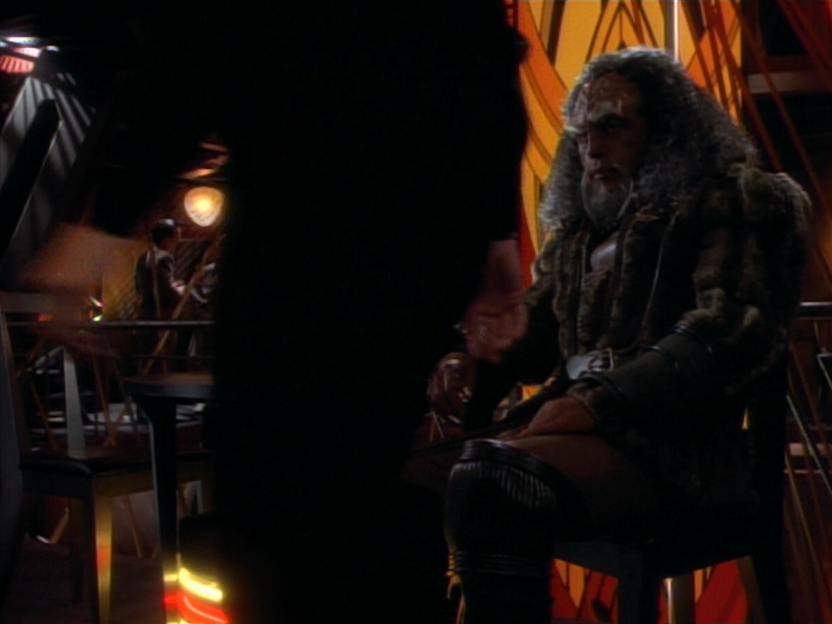 extant_StarTrekDS9_2x19-BloodOath_02180.jpg