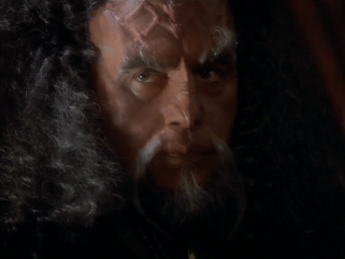 extant_StarTrekDS9_2x19-BloodOath_02324.jpg