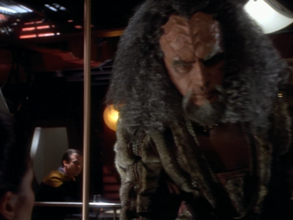 extant_StarTrekDS9_2x19-BloodOath_02343.jpg