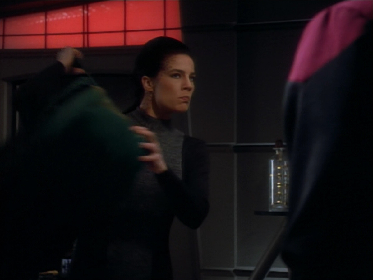 extant_StarTrekDS9_2x19-BloodOath_02386.jpg