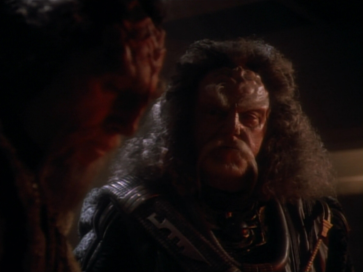 extant_StarTrekDS9_2x19-BloodOath_02506.jpg
