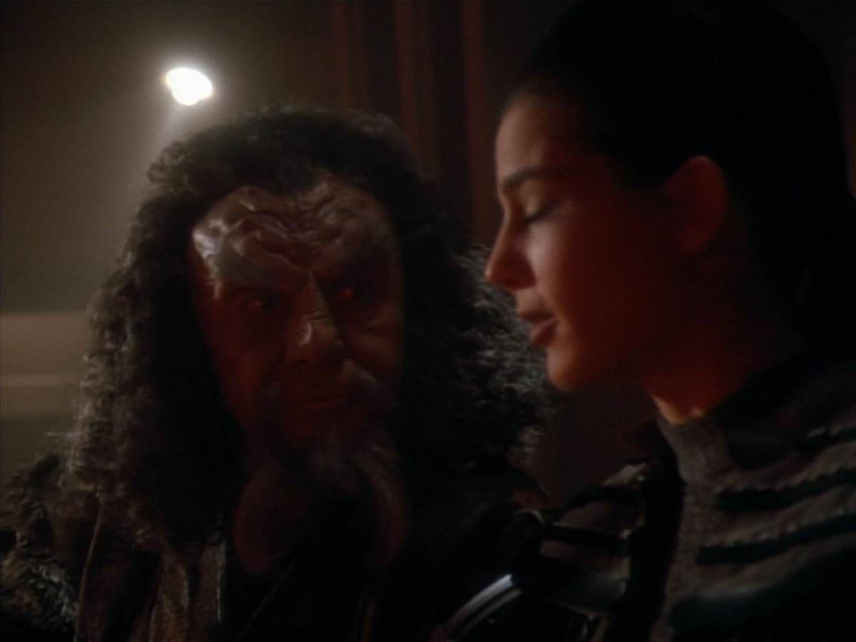 extant_StarTrekDS9_2x19-BloodOath_02531.jpg
