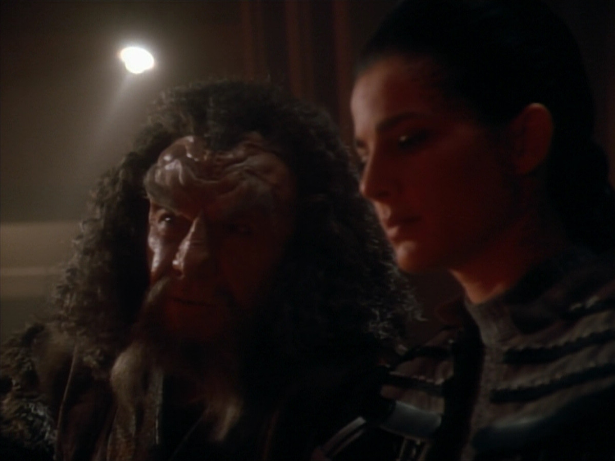 extant_StarTrekDS9_2x19-BloodOath_02554.jpg