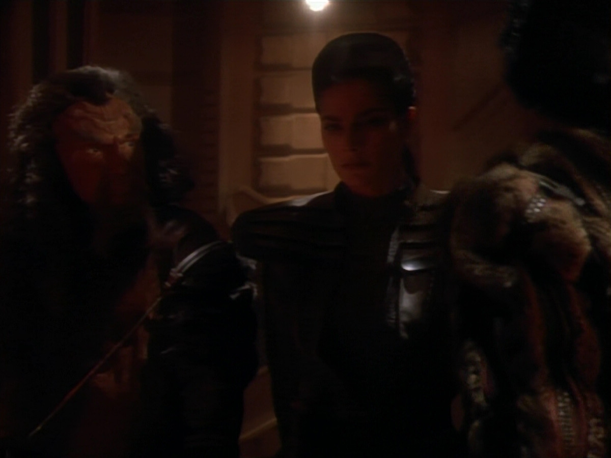 extant_StarTrekDS9_2x19-BloodOath_02591.jpg