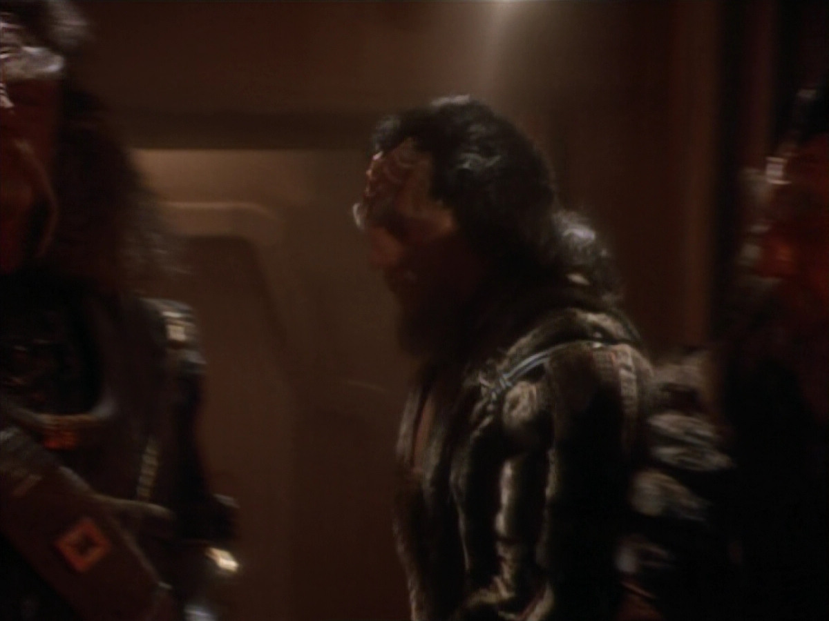 extant_StarTrekDS9_2x19-BloodOath_02595.jpg