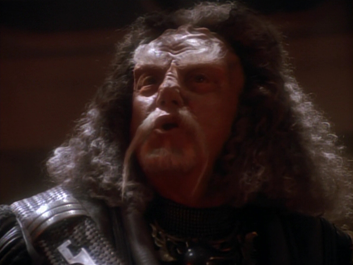 extant_StarTrekDS9_2x19-BloodOath_02601.jpg