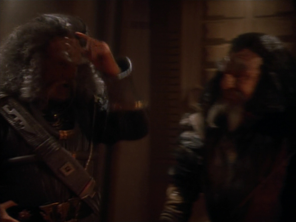 extant_StarTrekDS9_2x19-BloodOath_02621.jpg