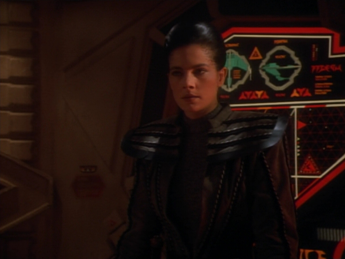 extant_StarTrekDS9_2x19-BloodOath_02631.jpg