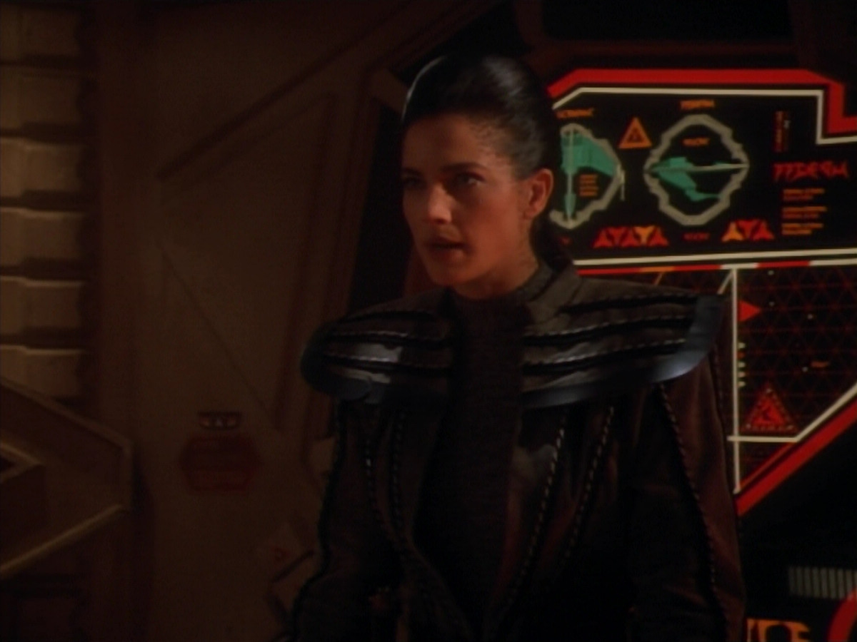 extant_StarTrekDS9_2x19-BloodOath_02648.jpg