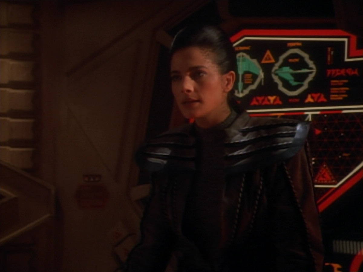 extant_StarTrekDS9_2x19-BloodOath_02654.jpg