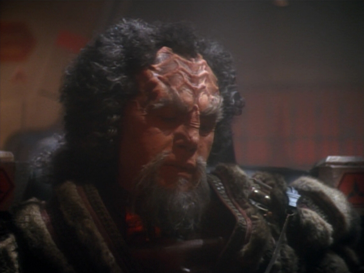 extant_StarTrekDS9_2x19-BloodOath_02764.jpg