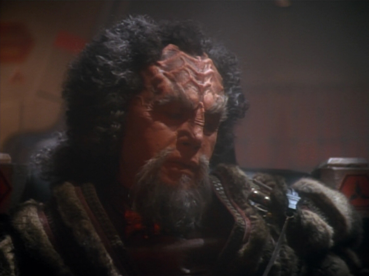 extant_StarTrekDS9_2x19-BloodOath_02765.jpg