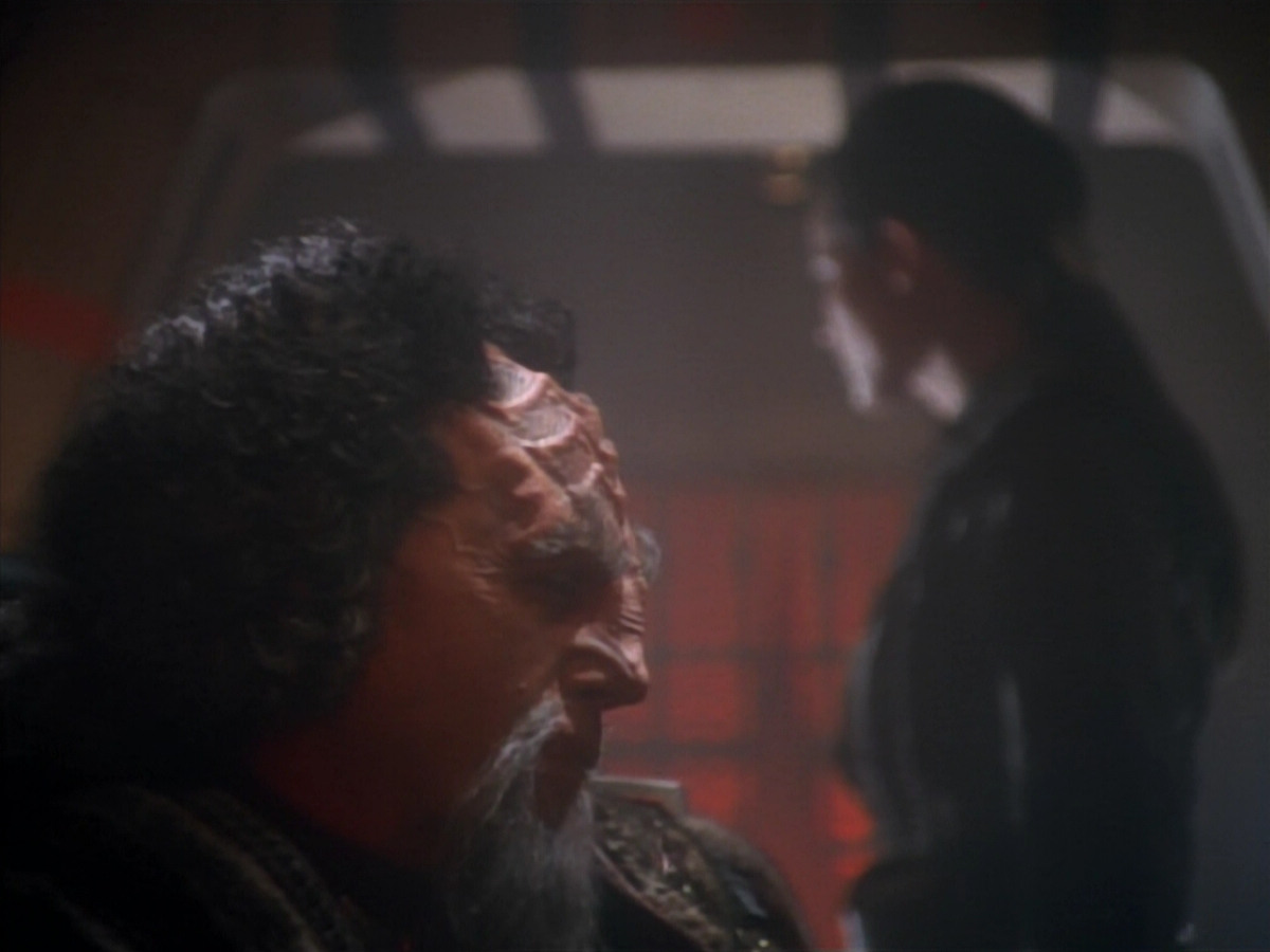 extant_StarTrekDS9_2x19-BloodOath_02771.jpg