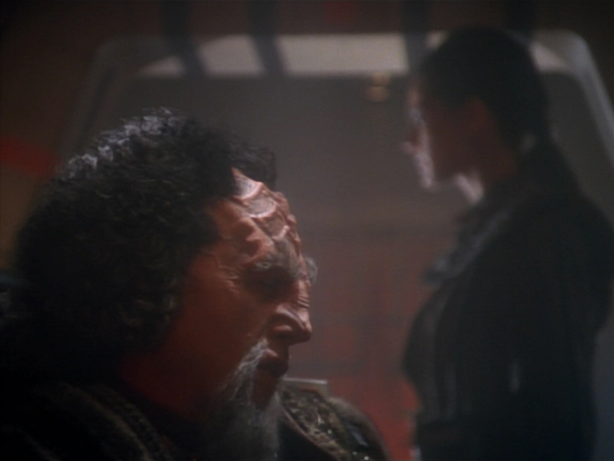 extant_StarTrekDS9_2x19-BloodOath_02774.jpg