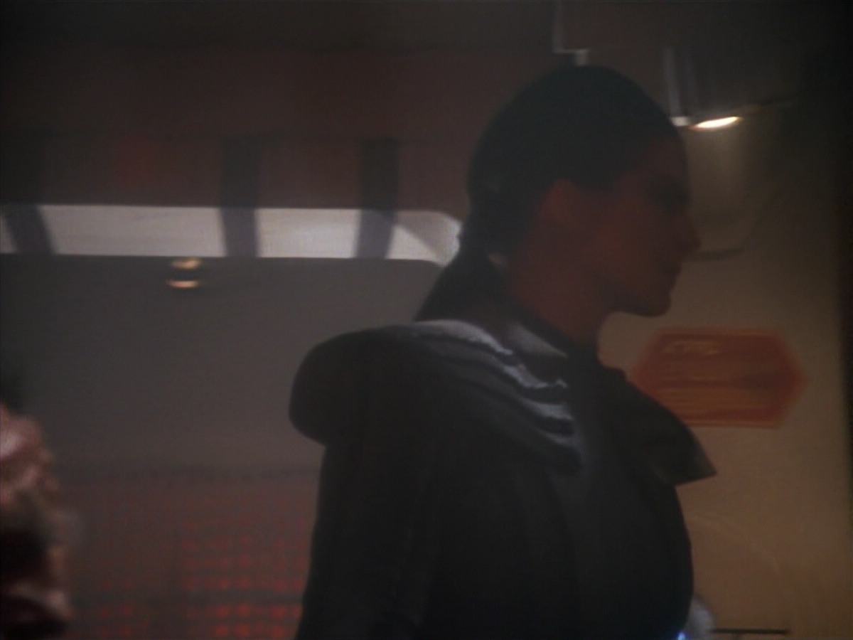 extant_StarTrekDS9_2x19-BloodOath_02783.jpg
