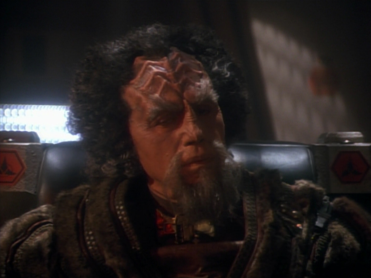 extant_StarTrekDS9_2x19-BloodOath_02848.jpg