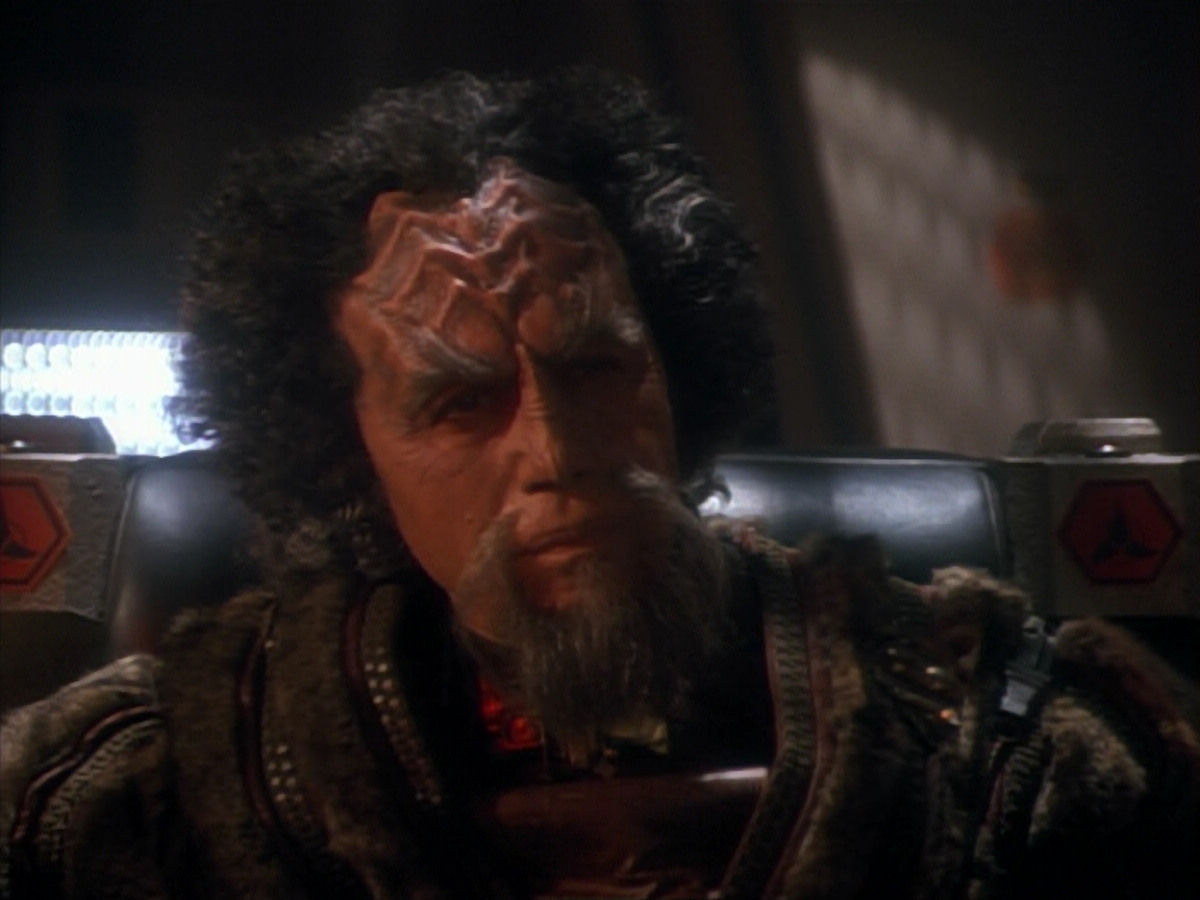 extant_StarTrekDS9_2x19-BloodOath_02882.jpg