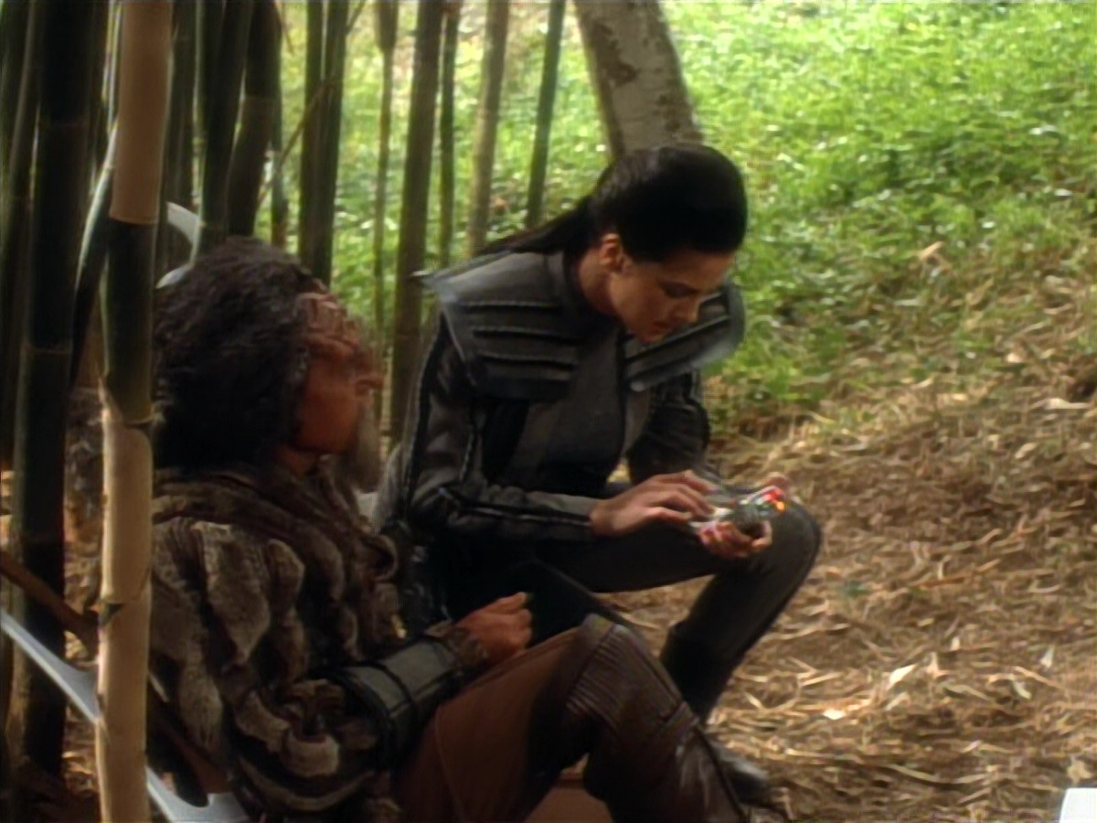 extant_StarTrekDS9_2x19-BloodOath_02948.jpg