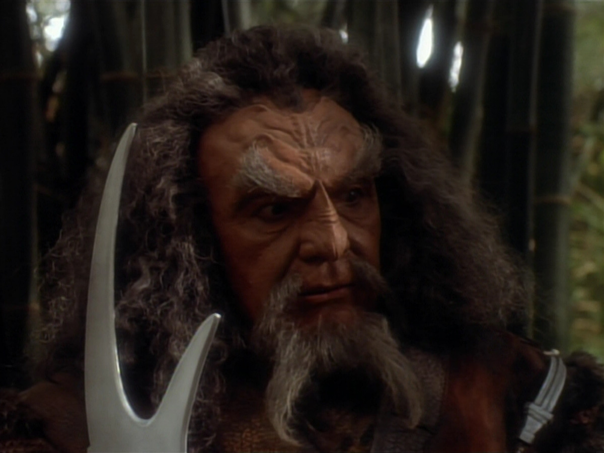 extant_StarTrekDS9_2x19-BloodOath_02965.jpg