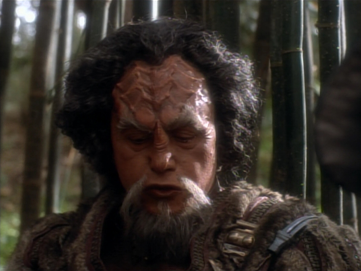 extant_StarTrekDS9_2x19-BloodOath_03008.jpg