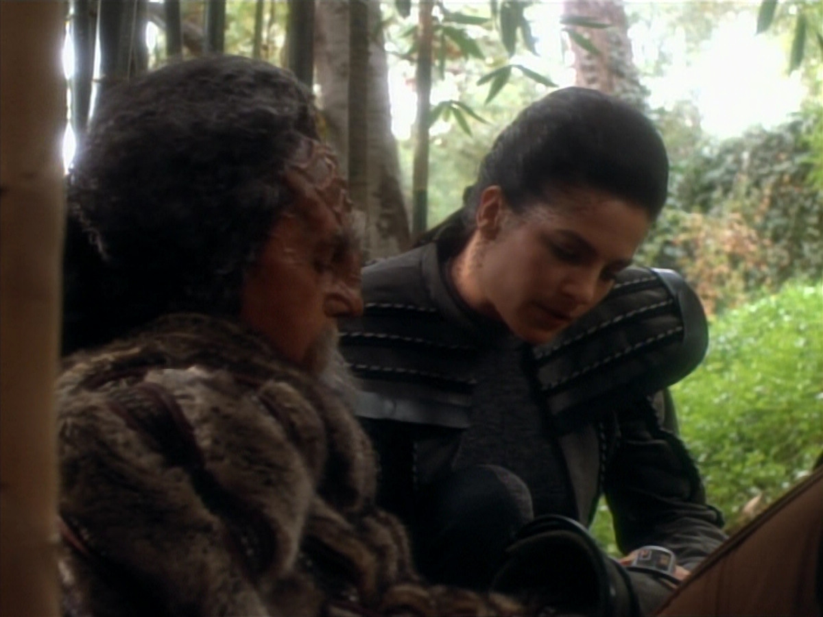 extant_StarTrekDS9_2x19-BloodOath_03028.jpg