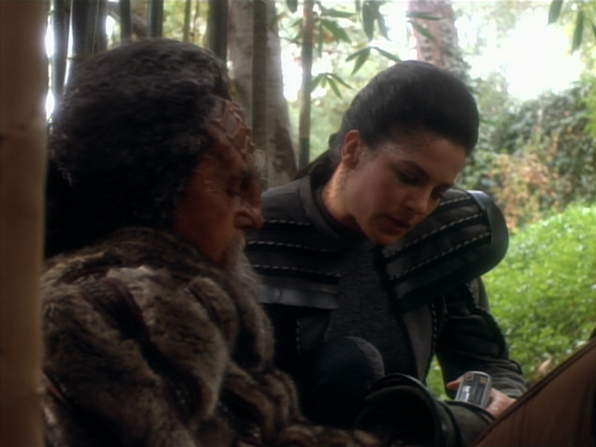 extant_StarTrekDS9_2x19-BloodOath_03029.jpg