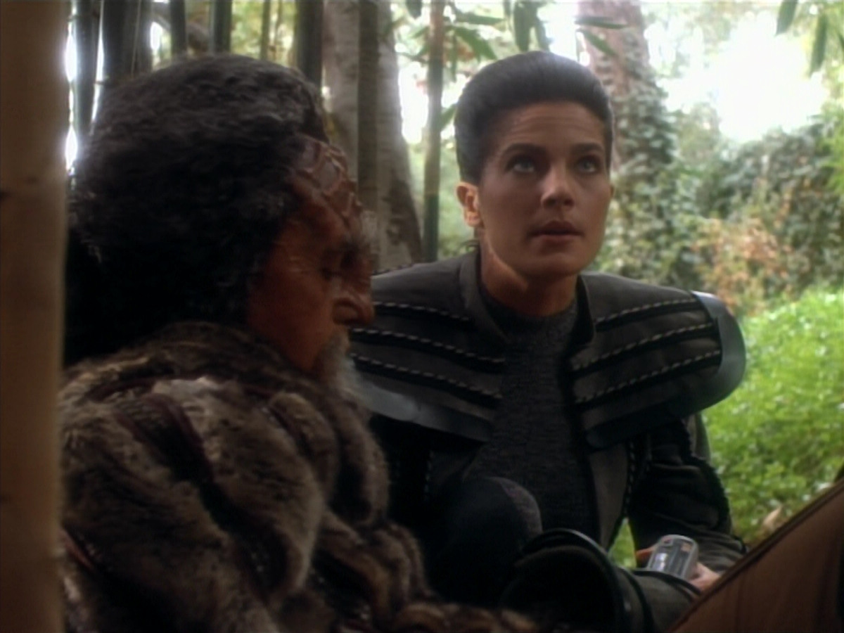 extant_StarTrekDS9_2x19-BloodOath_03032.jpg