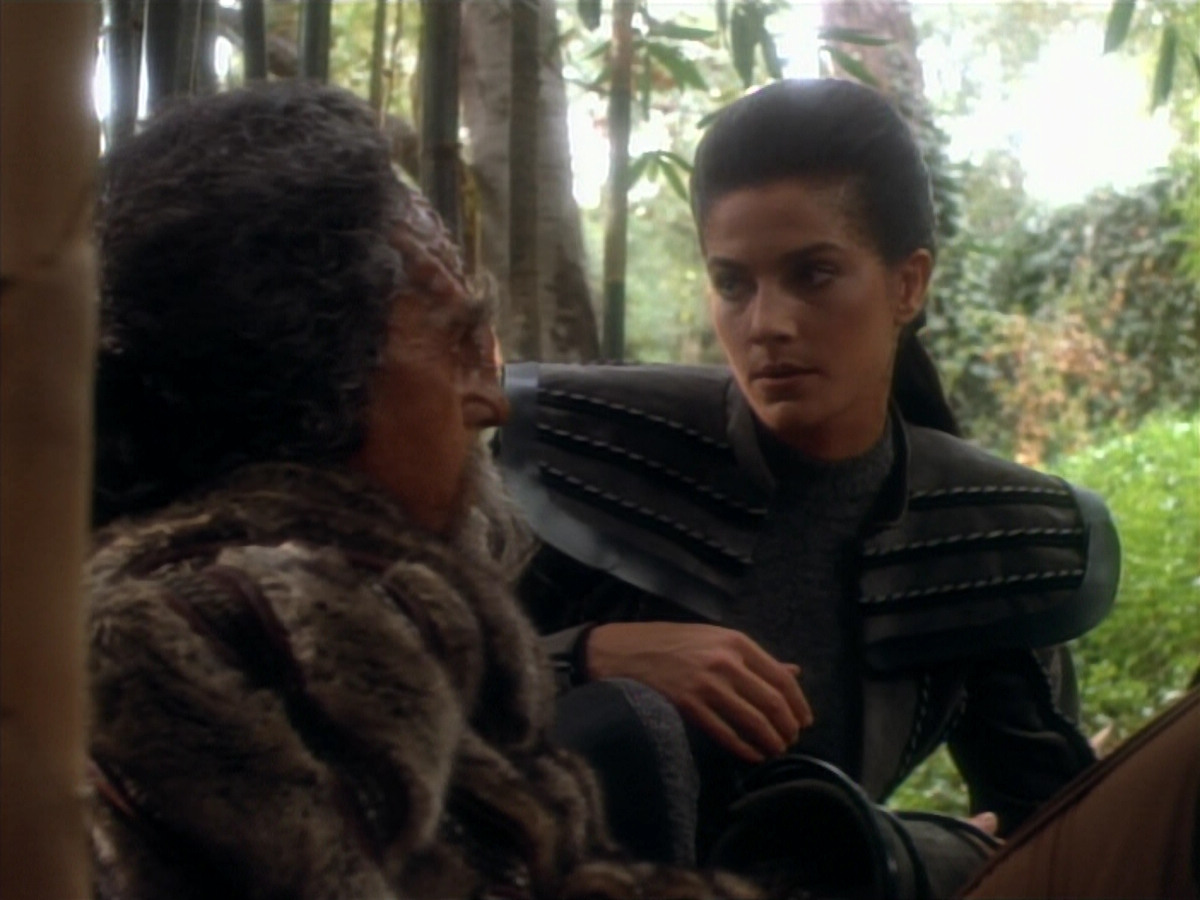 extant_StarTrekDS9_2x19-BloodOath_03040.jpg