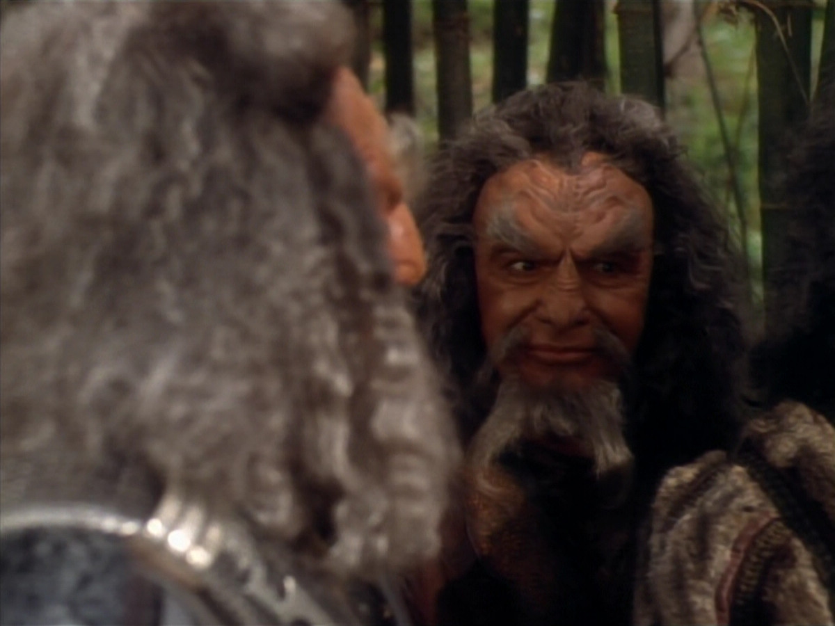extant_StarTrekDS9_2x19-BloodOath_03090.jpg