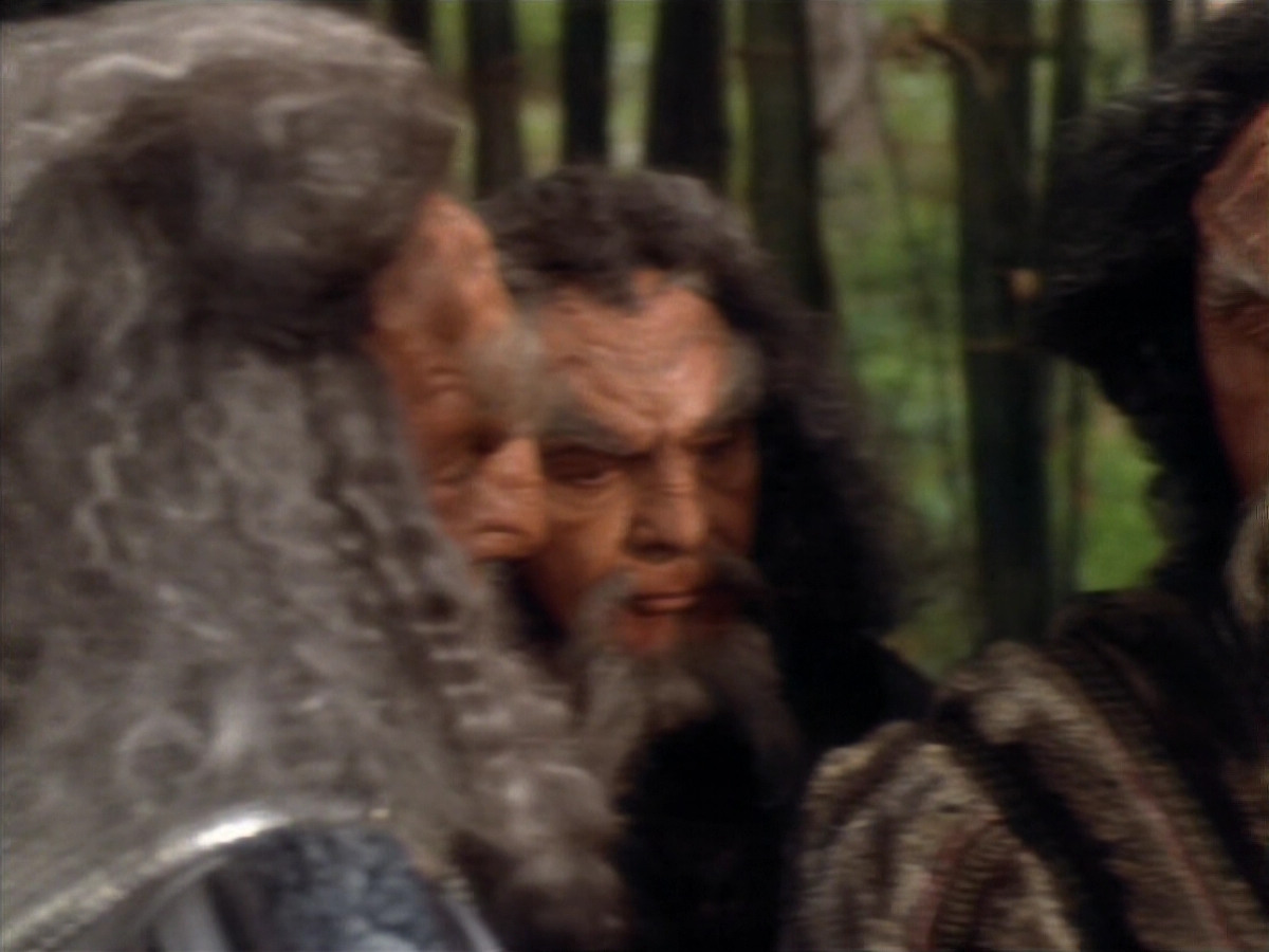 extant_StarTrekDS9_2x19-BloodOath_03099.jpg