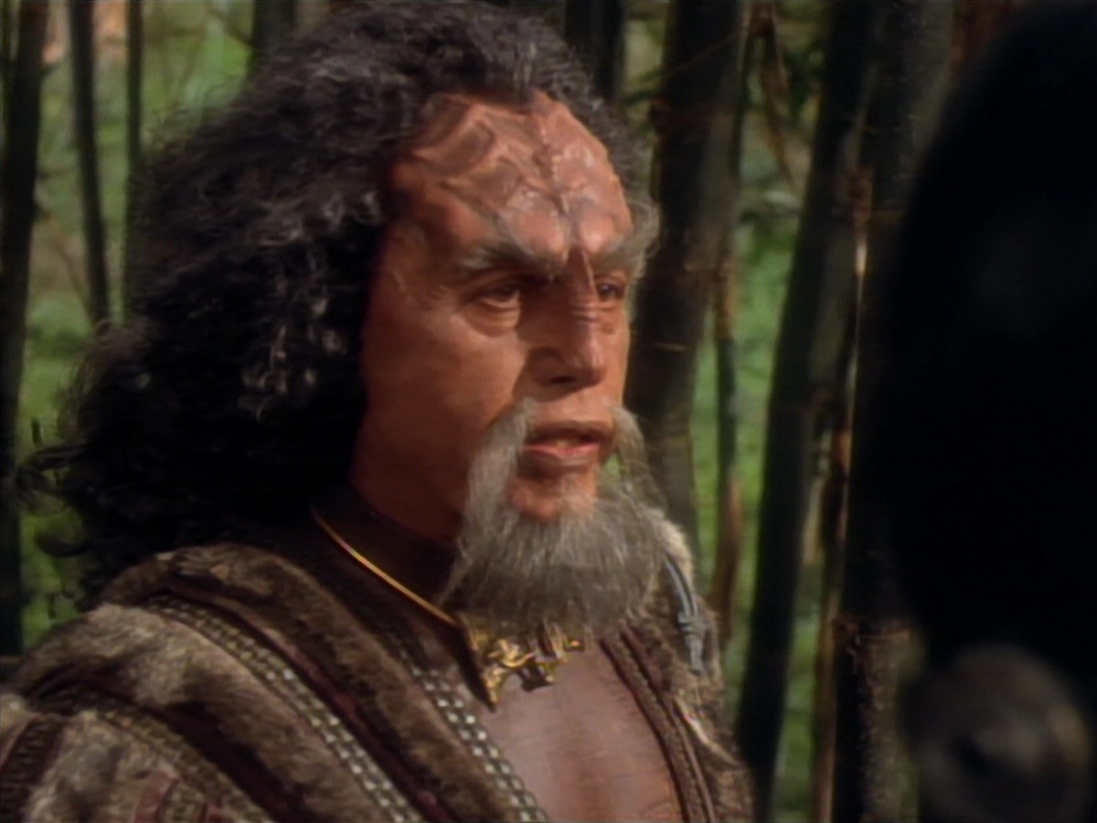 extant_StarTrekDS9_2x19-BloodOath_03109.jpg