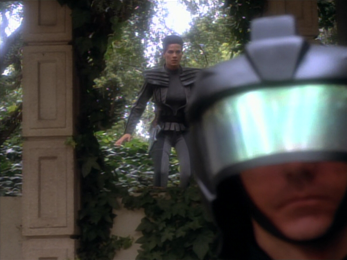 extant_StarTrekDS9_2x19-BloodOath_03152.jpg