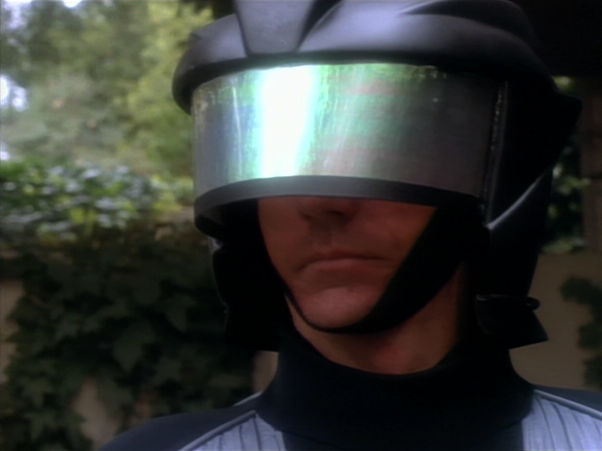 extant_StarTrekDS9_2x19-BloodOath_03159.jpg