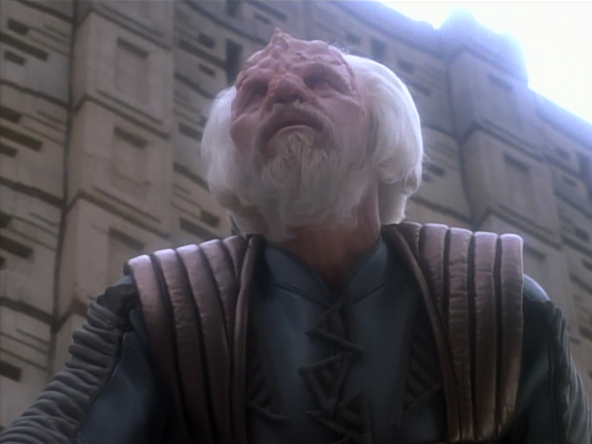 extant_StarTrekDS9_2x19-BloodOath_03191.jpg