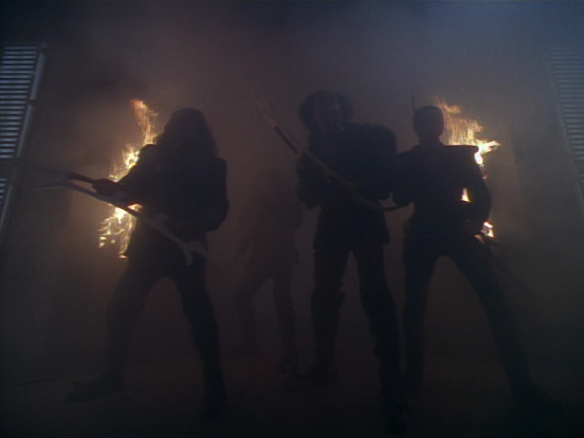 extant_StarTrekDS9_2x19-BloodOath_03314.jpg