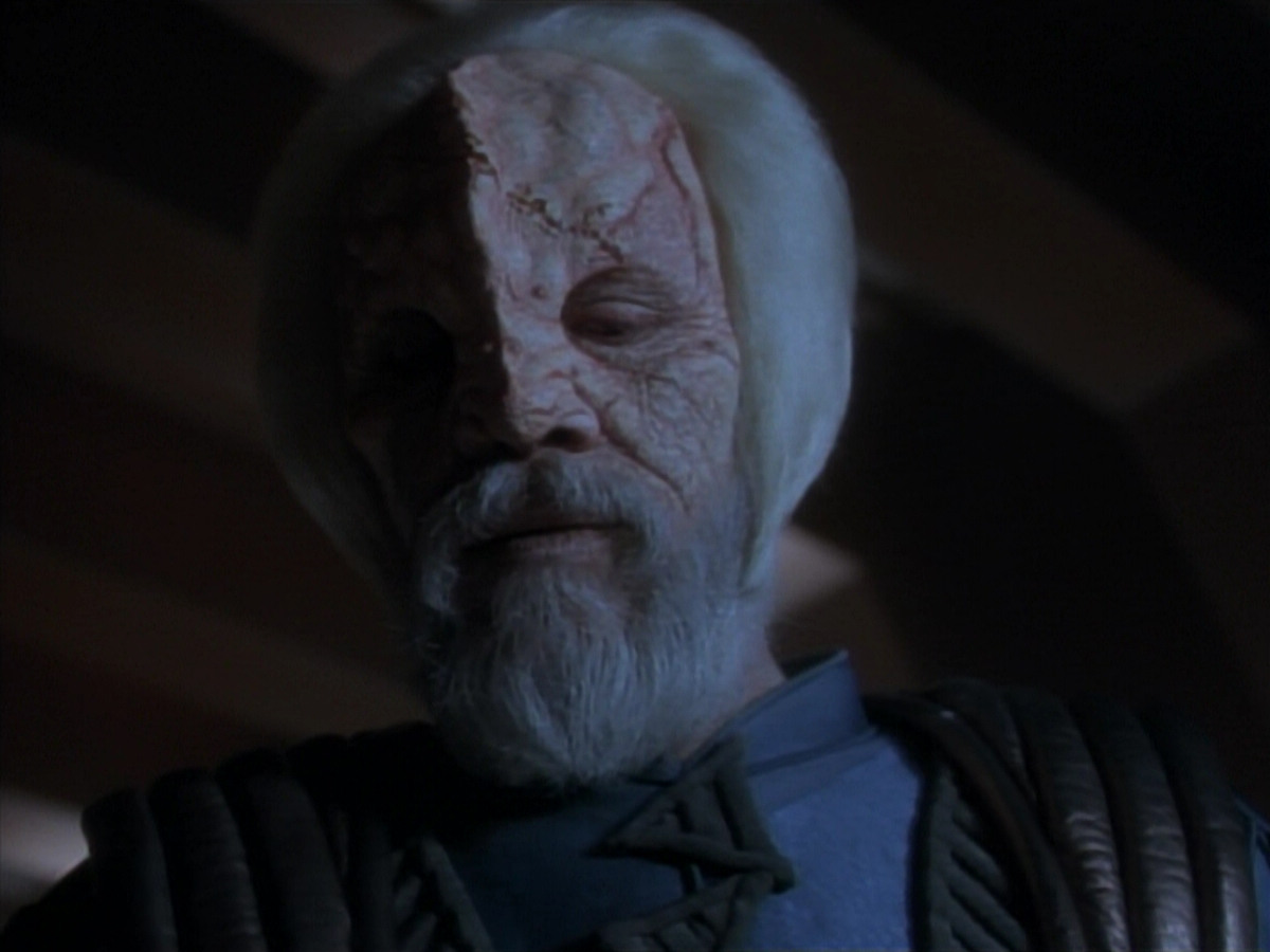 extant_StarTrekDS9_2x19-BloodOath_03542.jpg