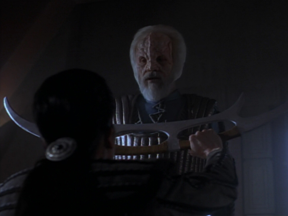 extant_StarTrekDS9_2x19-BloodOath_03548.jpg