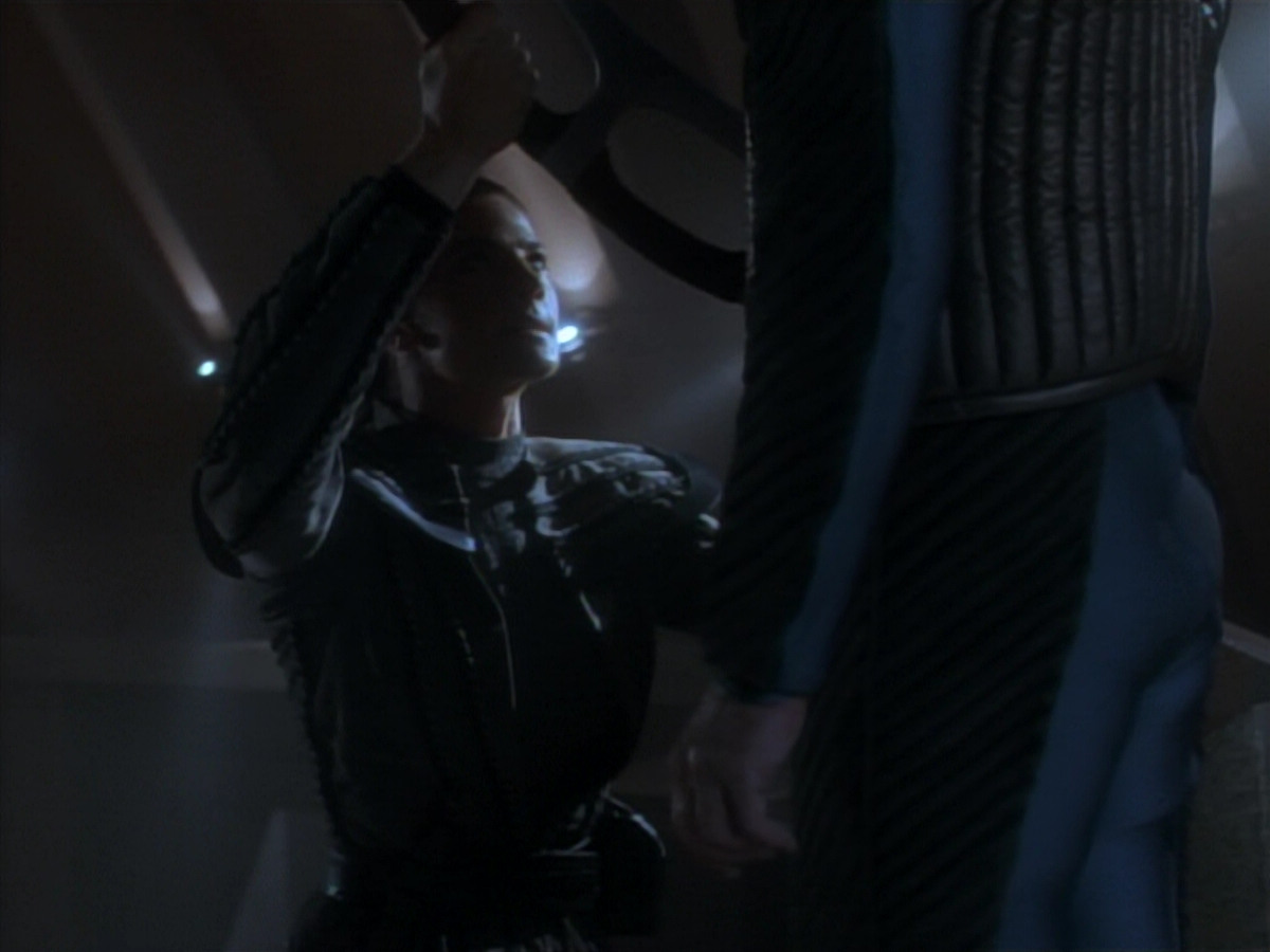 extant_StarTrekDS9_2x19-BloodOath_03551.jpg