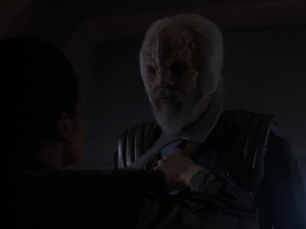 extant_StarTrekDS9_2x19-BloodOath_03588.jpg