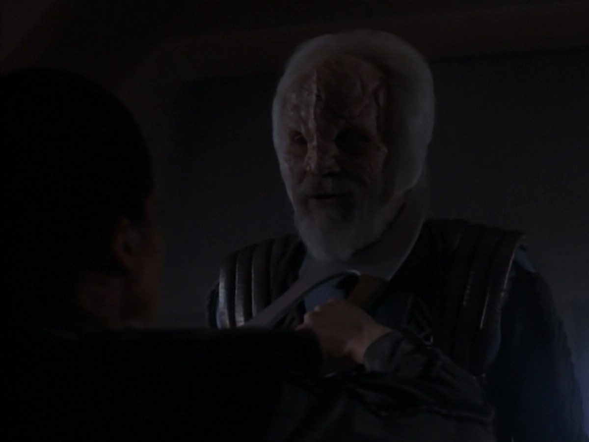 extant_StarTrekDS9_2x19-BloodOath_03592.jpg