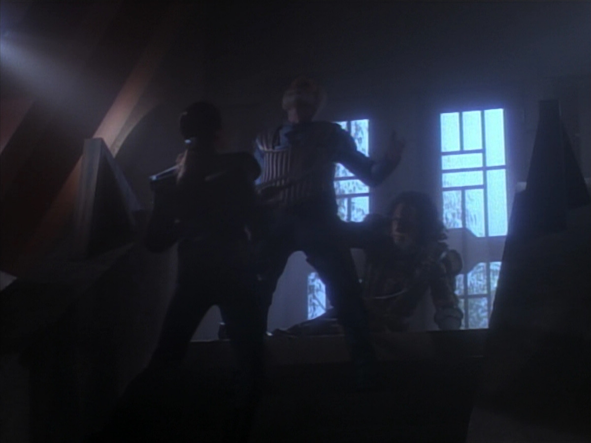 extant_StarTrekDS9_2x19-BloodOath_03600.jpg